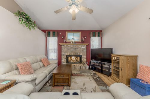 527 Greenway Ter, Port Saint Lucie FL  34983-2642 exterior