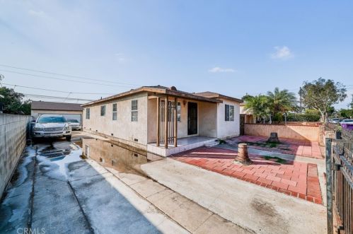 2145 Fashion Ave, Long Beach, CA 90810-3536
