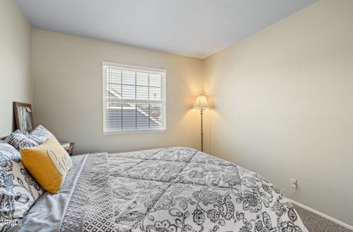 1640 Rivas Ln, Oxnard CA 93035-2749 exterior