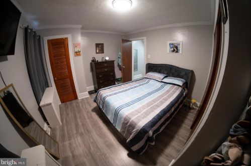 327 Bert Ave, Trenton NJ  08629-2613 exterior