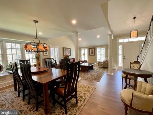 1248 Lamplighter Way, Herndon VA  20194-1321 exterior