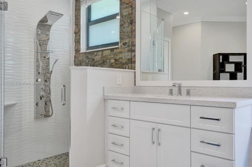 3821 185th Ave, Hollywood FL  33029-2712 exterior