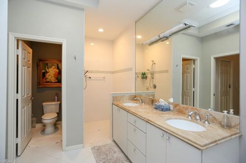 1016 Eastham Ct, Naples FL  34104-8795 exterior