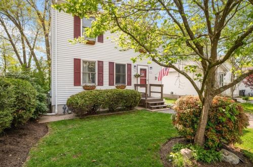 37 Plant St, Cumberland RI  02864-1910 exterior