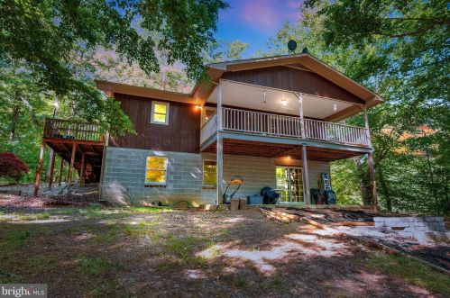 1255 White Oak Rd, Fredericksburg, VA 22405-3508
