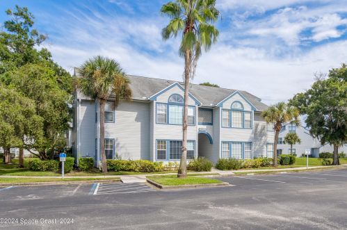 4900 Lake Waterford Way, Melbourne, FL 32901-8813