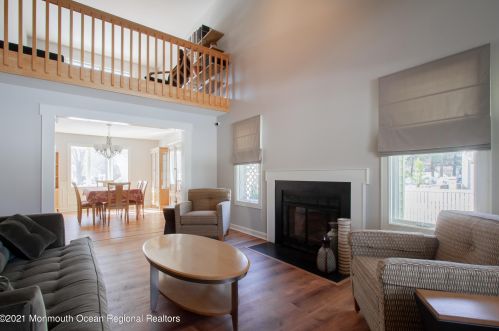 17 Natalie Way, Tinton Falls, NJ 07701-5251