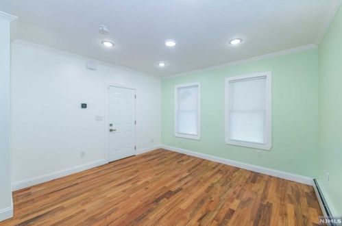 535 Clinton St, East Orange NJ  07018-1031 exterior