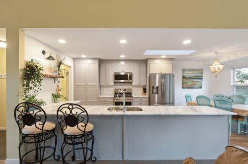 1103 Main Canal Ct, Mount Pleasant SC  29464-4246 exterior
