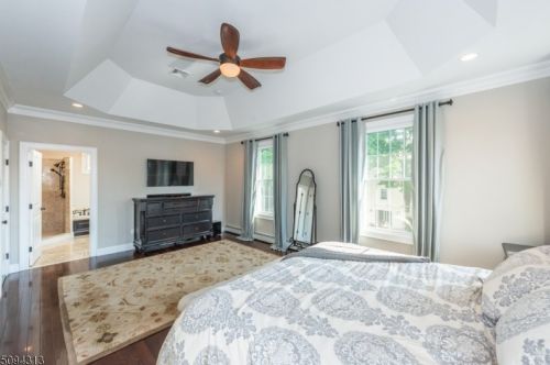 17 Kennedy Rd, Greystone Park NJ  07950-2311 exterior