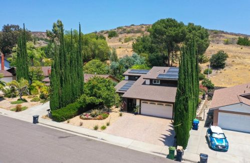 9941 Halberns Blvd, Santee CA  92071-1439 exterior