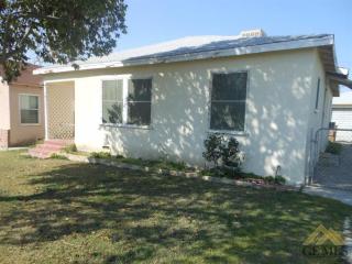 1711 Carrere St, Bakersfield CA  93308-2533 exterior