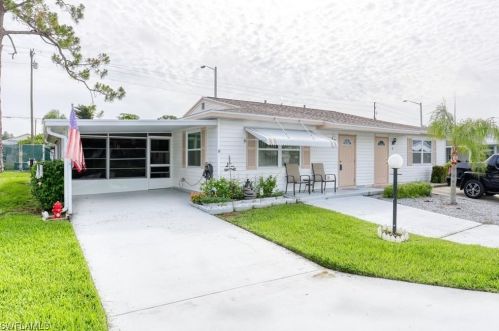 10 Desert Candle Cir, Lehigh Acres FL  33936-7302 exterior