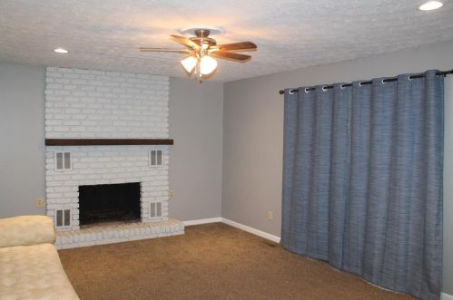 1078 Linhof Rd, Wilmington, OH 45177-2916
