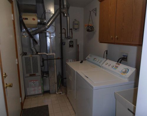 3820 Sandalwood Dr, Hammond IN  46322-2076 exterior