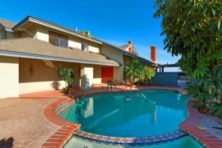 7316 Esfera St, Carlsbad CA  92009-7820 exterior