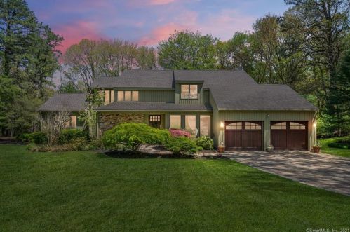 243 Shoddy Mill Rd, Glastonbury, CT 06033-3518