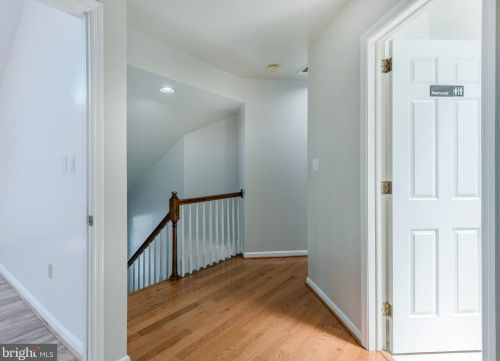 1704 Wheatland Ave, Lancaster PA  17603-4520 exterior