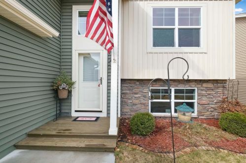 12432 Midway Cir, Minneapolis, MN 55449-6228
