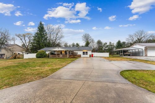 175 Helen Rd, Pataskala OH  43062-9313 exterior