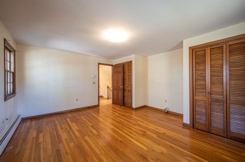 27 Cabot Dr, Nashua NH 03064-1630 exterior