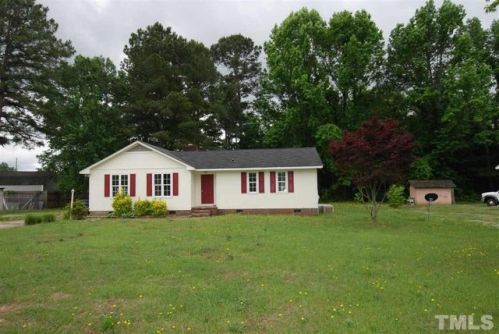 101 Stephenson Dr, Smithfield, NC 27577-9344