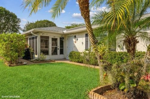 10127 44th Ave, Boynton Beach, FL 33436-4236