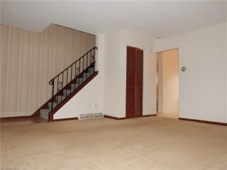 3791 Osage St, Cuyahoga Falls OH  44224-4282 exterior