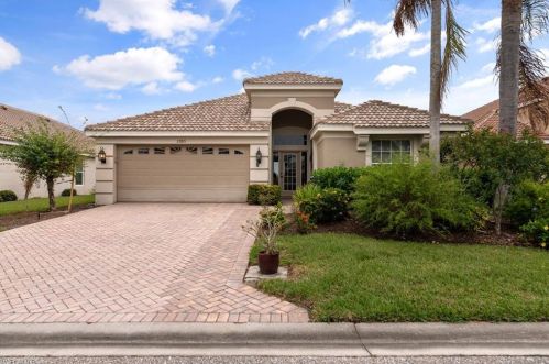 23821 Jasmine Lake Dr, Bonita Springs, FL 34135-8448
