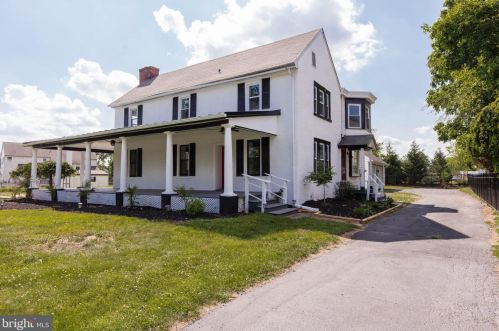 984 Lansdale Ave, Lansdale PA  19446-1620 exterior