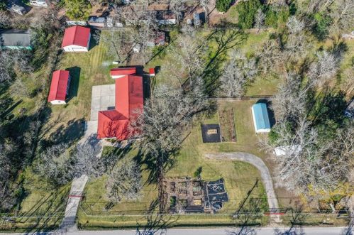 12249 Sleepy Hollow Rd, Conroe, TX 77385-6197