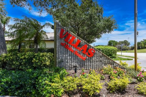 8166 Villa Way, Hobe Sound, FL 33455-2039