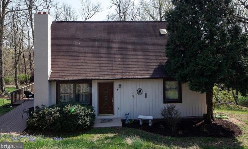 2 Hillcrest Dr, Navy Sup Dpt, PA 17050-1603