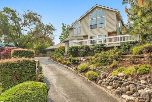 1460 Fielder St, Ashland, OR 97520-3408