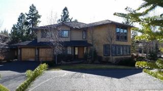 19061 Mt Hood Pl, Bend, OR 97701-1577