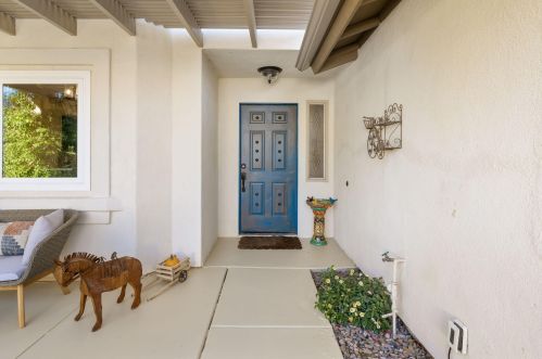 51915 Avenida Alvarado, La Quinta CA  92253-3190 exterior