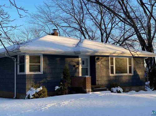 1802 9th St, Duluth, MN 55812-1115