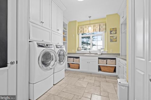 275 Mccoy Ln, Dauberville PA  19533-9296 exterior