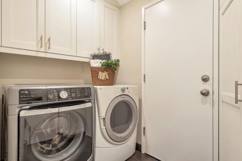 2450 Raleigh Dr, San Jose CA 95124-1759 exterior