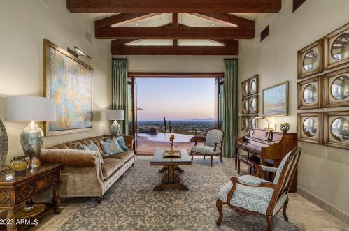 3646 Julian Peak Cir, Mesa, AZ 85207-9131