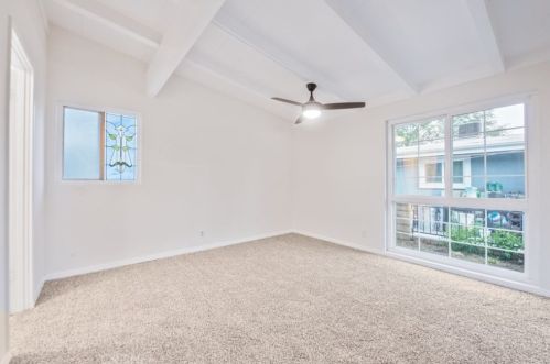 27325 Santa Clarita Rd, Santa Clarita CA  91350-1317 exterior