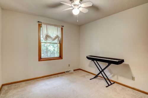 827 250th St, East Farmington WI  54020-4320 exterior