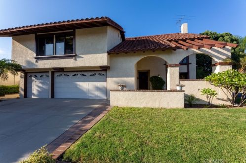 5181 Laurel Ave, Cypress, CA 90630-4408