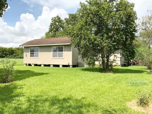 12031 L St, Morgans Point, TX 77571-9349