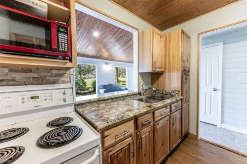 227 Sassafras Dr, Chita TX  75862-6812 exterior