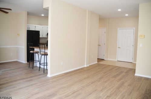 6110 Richmond Rd, West Milford Lakes NJ  07480-5117 exterior