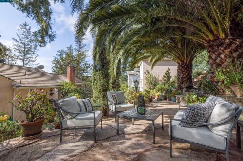 40 Las Palomas, Orinda CA  94563-1916 exterior