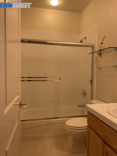 3725 Whitworth Dr, Pleasanton CA  94568-1377 exterior