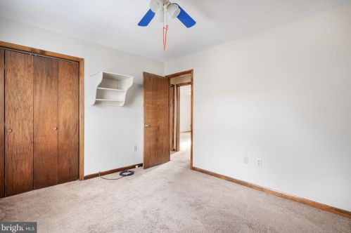 468 Hillcrest Rd, Edinburg VA  22824-2923 exterior