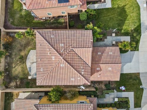 19920 Holly Dr, Santa Clarita CA  91350-3698 exterior